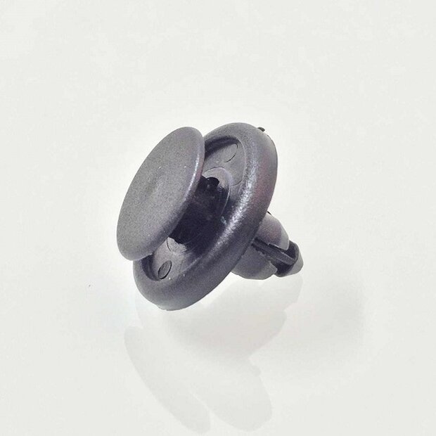 Arlows 10 x plastic rivets black clip screw 7mm clamp 030